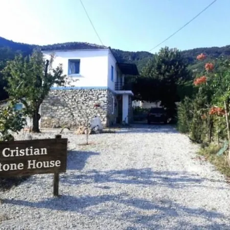 Stone House Rooms Near Kavala * Amisianá