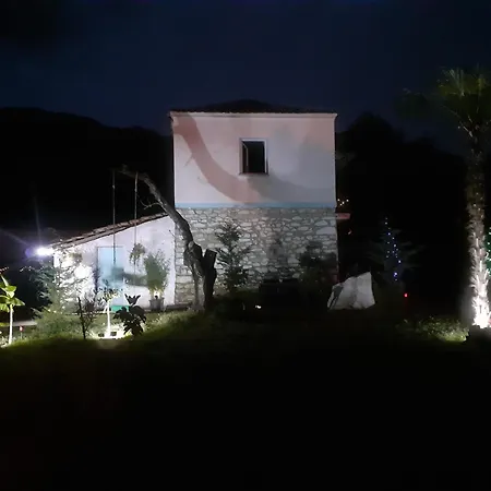 בית כפרי Stone House Rooms Near Kavala